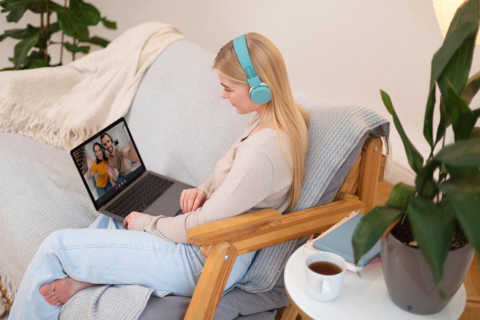 Financial consultation meeting with client